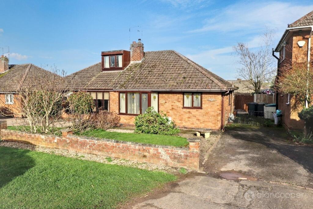 Nuneaton Road, Bulkington, Bedworth, CV12 9QP