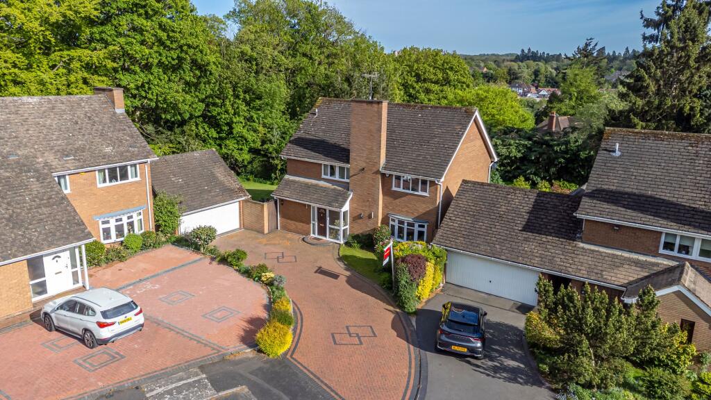 Mayswood Drive, Wightwick, WV6