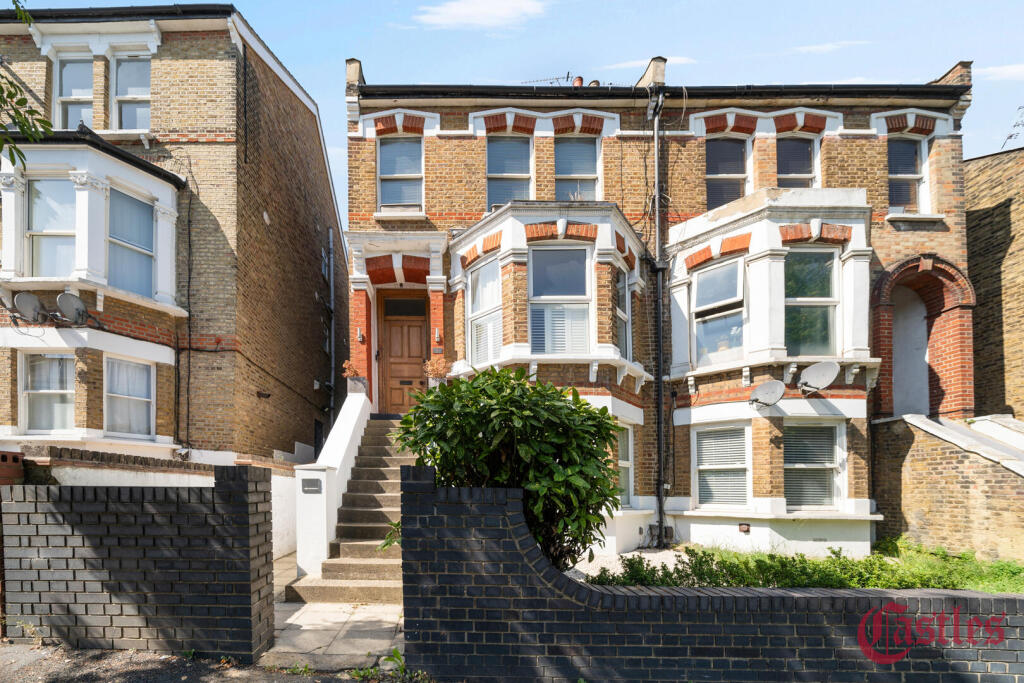 Ferme Park Road, N8