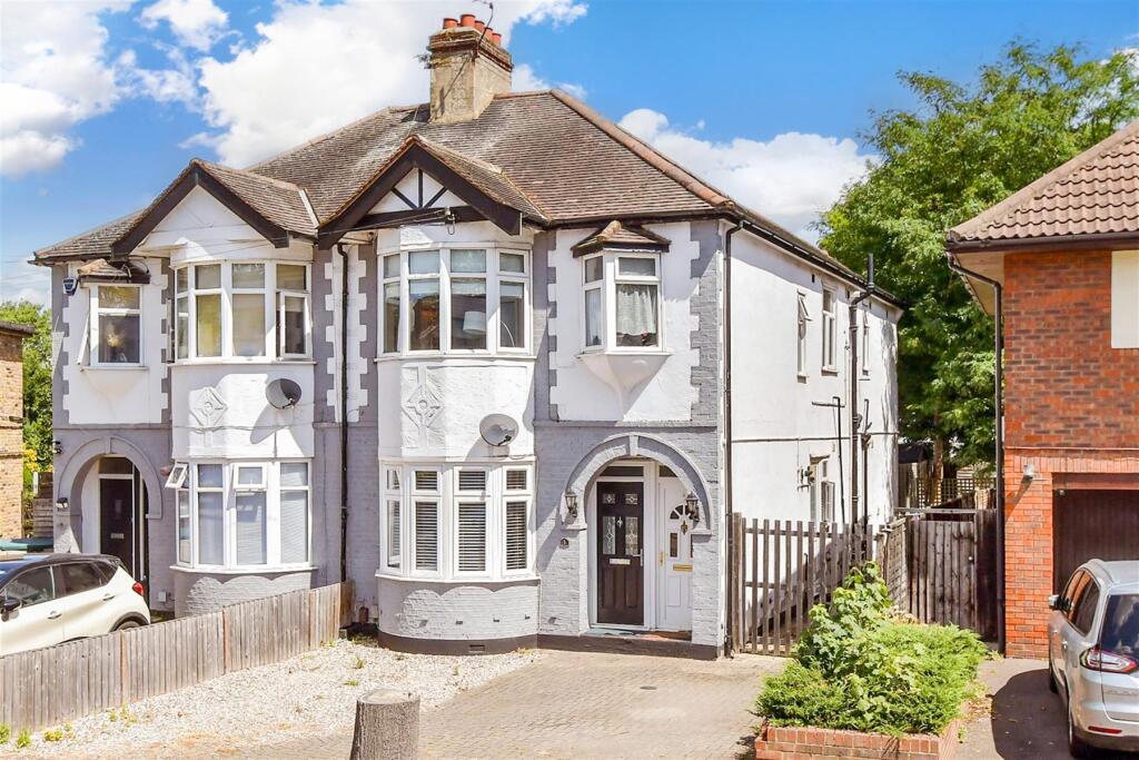 Compton Avenue, Gidea Park, Essex