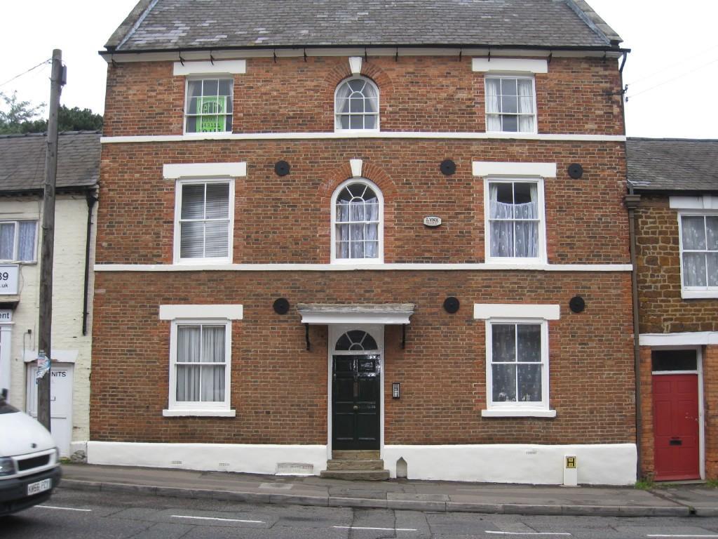 High Street, Wellingborough, NN8