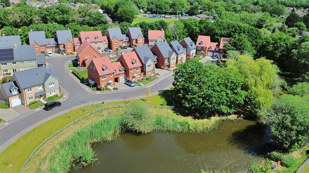 Lake Avenue, Mytchett, Camberley, Surrey, GU16