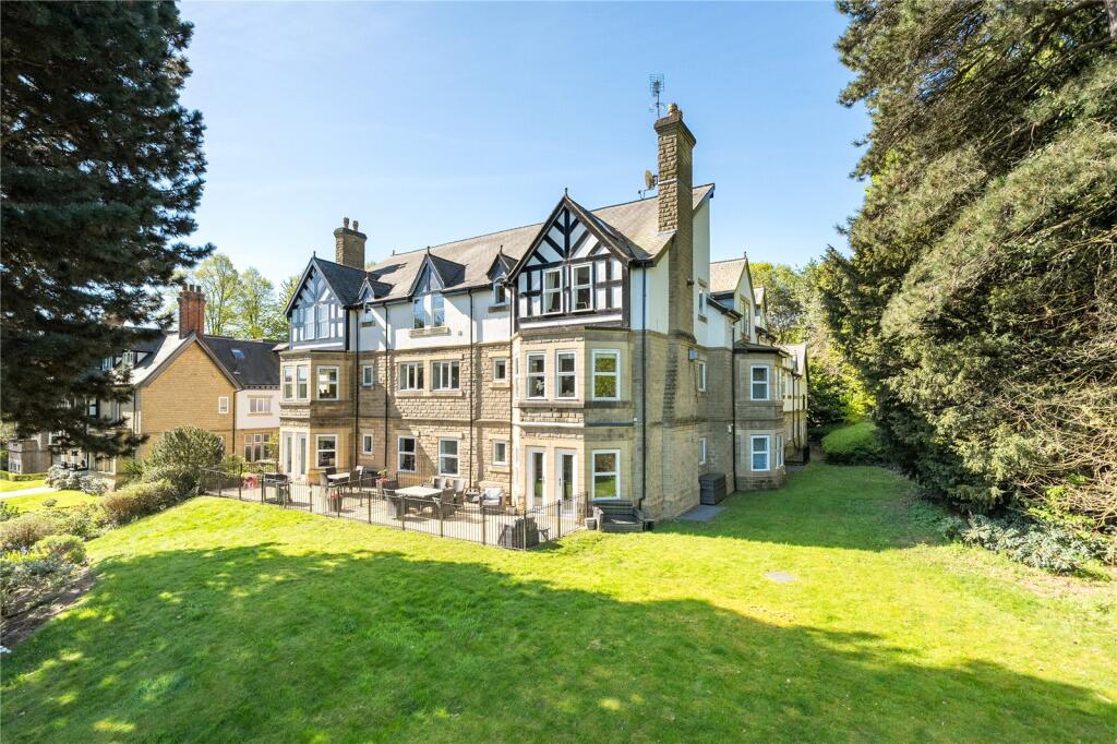 Parc Mont, 11 Park Avenue, Roundhay, Leeds