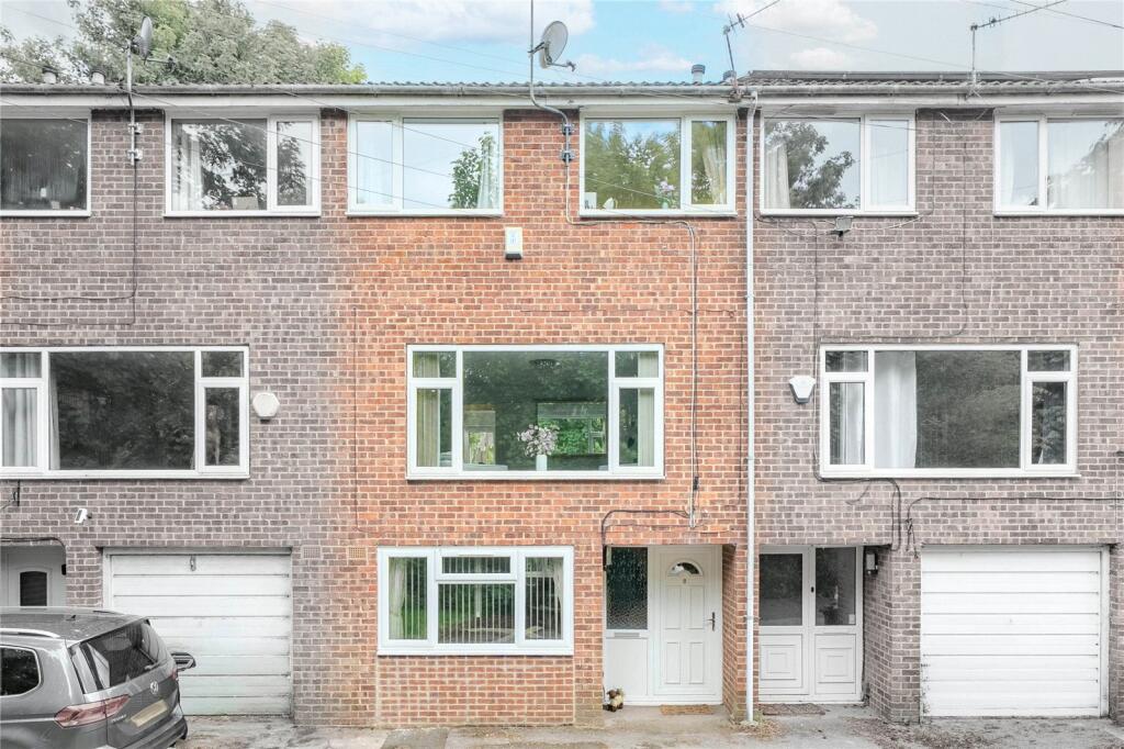 Brackenwood Close, Leeds