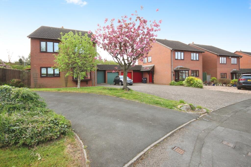 Aintree Drive, Leamington Spa, Warwickshire, CV32