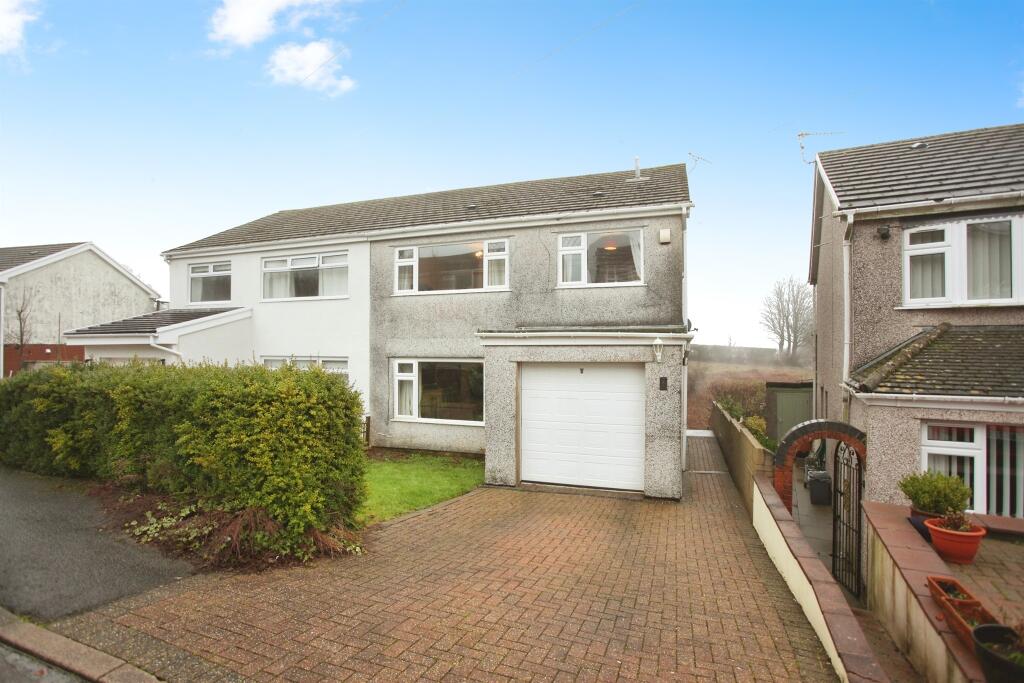 Awelfryn, Penycoedcae, Pontypridd