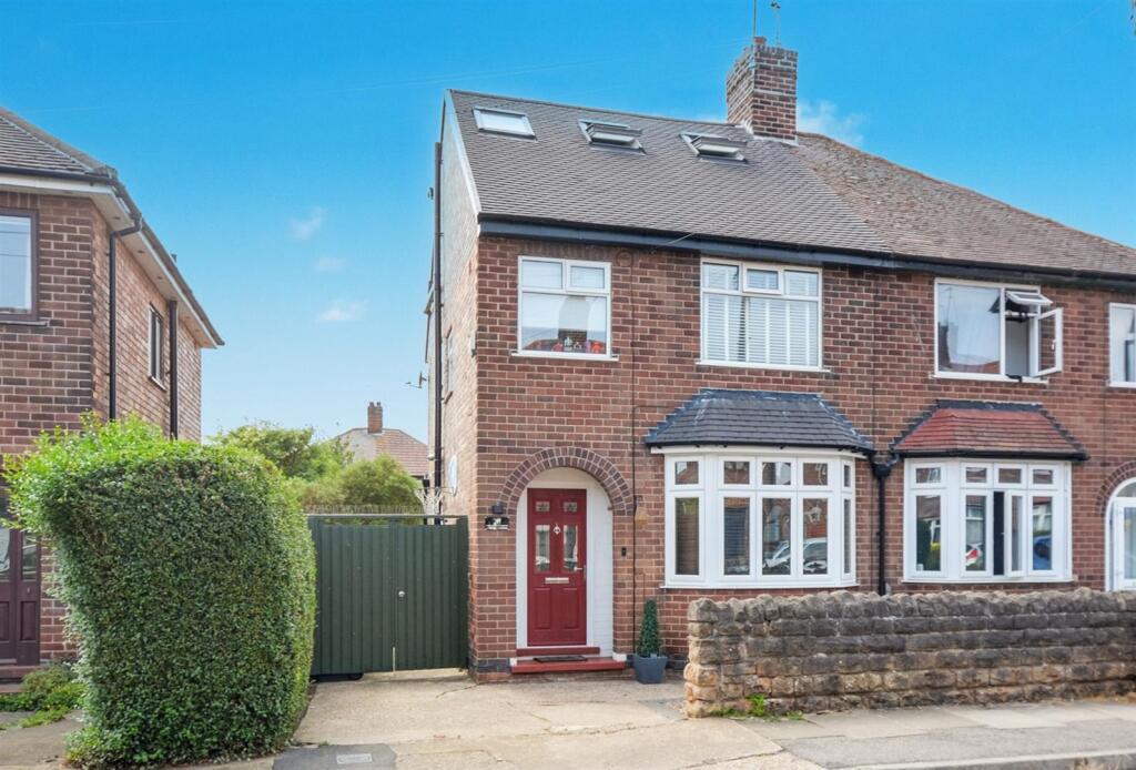 Ashfield Avenue, Beeston Rylands, 