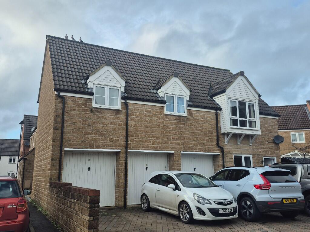 Wren Place, Gillingham, Dorset, SP8