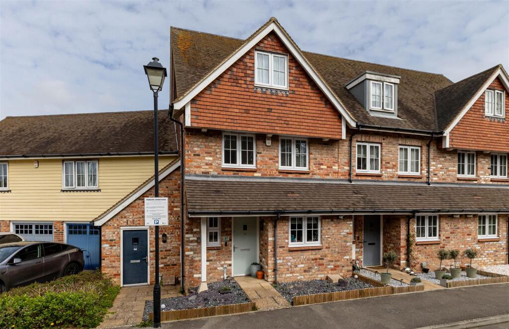 Woodlands Way, Hastings