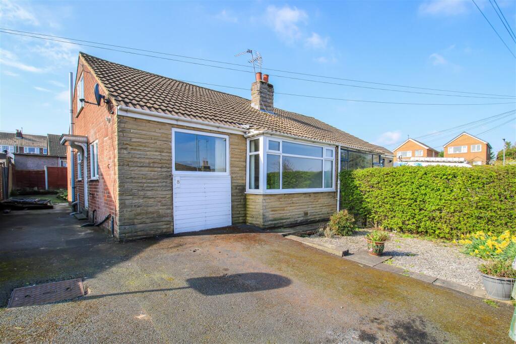 Lindale Garth, Kirkhamgate, WF2 0RN