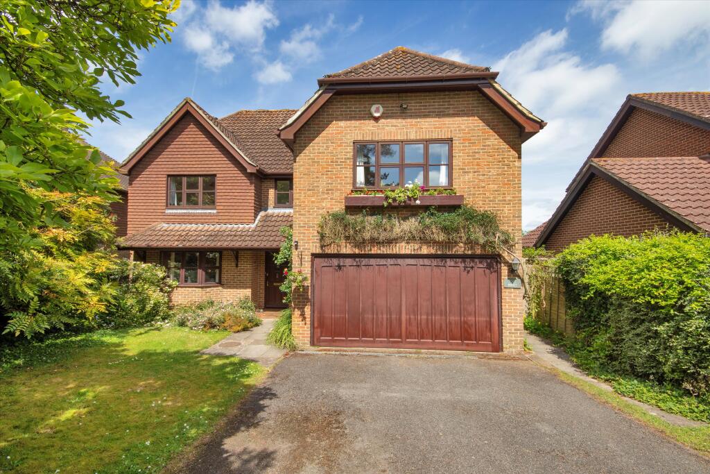 Monteith Close, Langton Green, Tunbridge Wells, Kent TN3