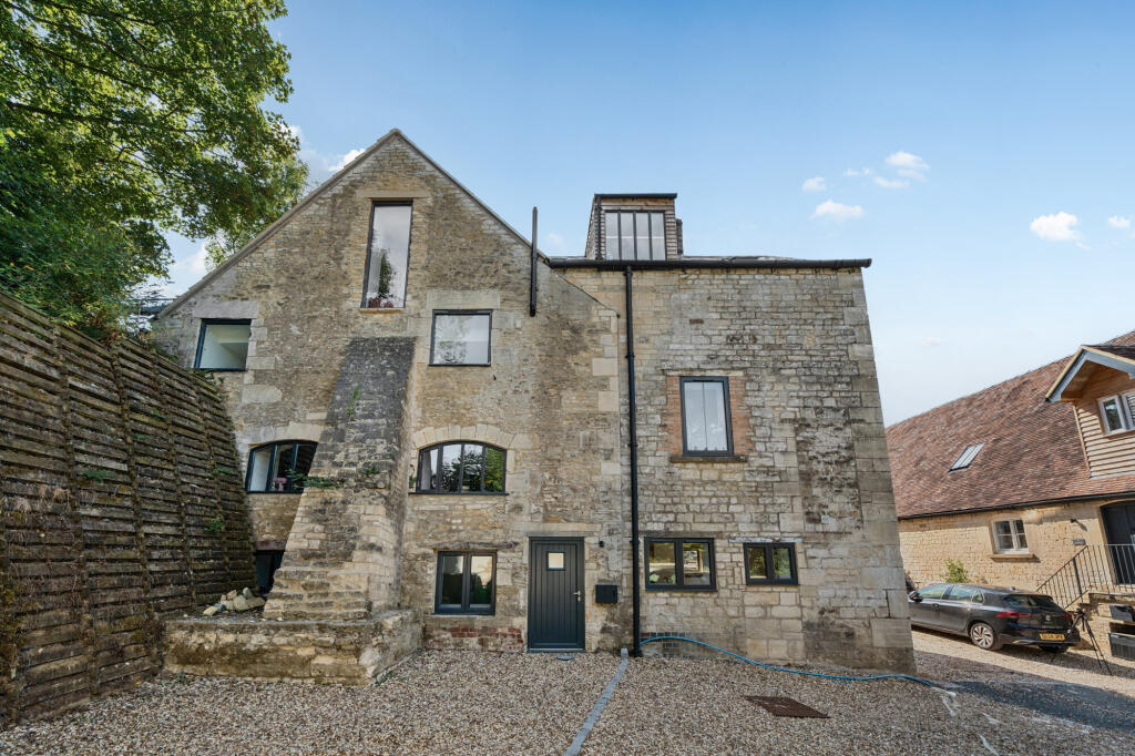 Tetbury Lane, Nailsworth, GL6