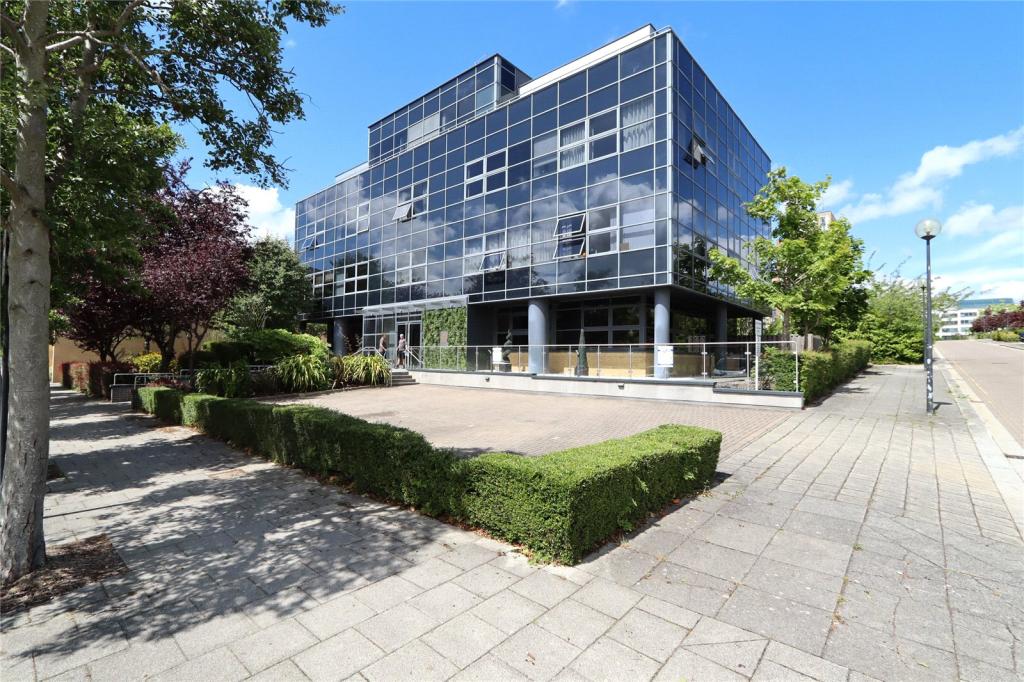 South Row, Central Milton Keynes, Buckinghamshire, MK9