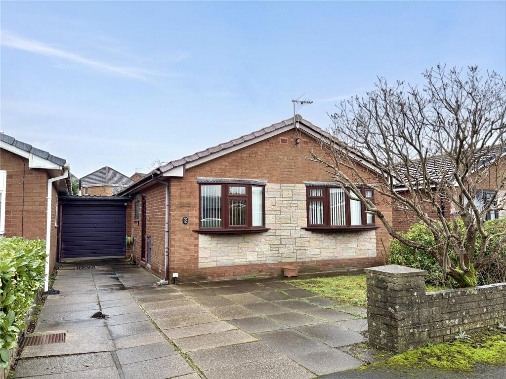 Kirklee Avenue, Chadderton, Oldham, Greater Manchester, OL9