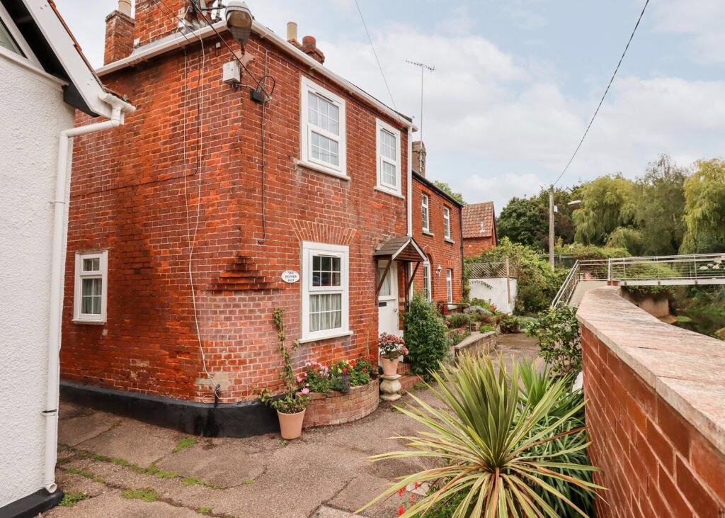 Brookside, Lympstone, Exmouth, EX8 5JP