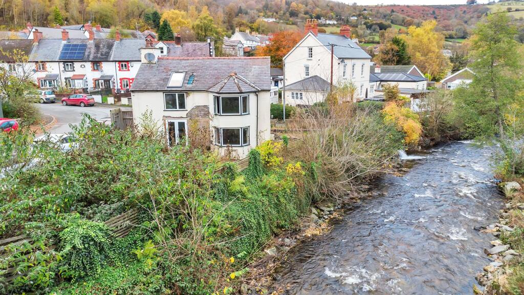Maybury Avenue, Glyn Ceiriog, Llangollen