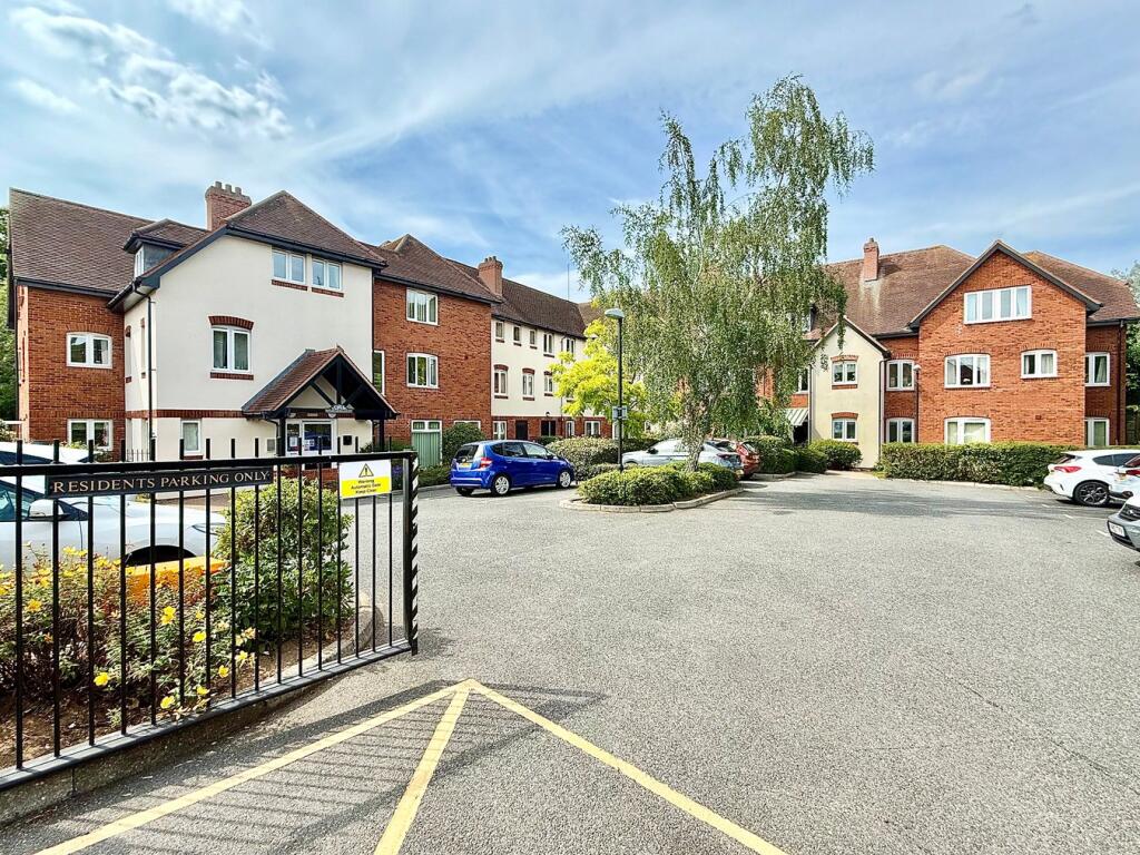 Cliff Lane, Ipswich, IP3