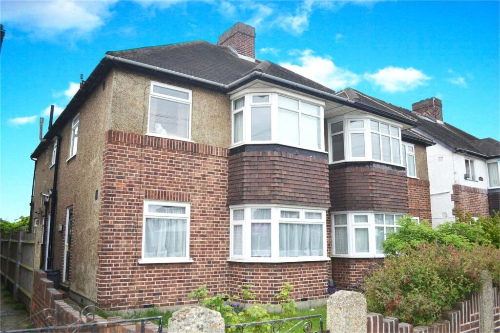 Whitton Waye, Middlesex