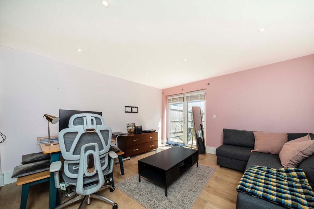 Omega Place, Kings Cross