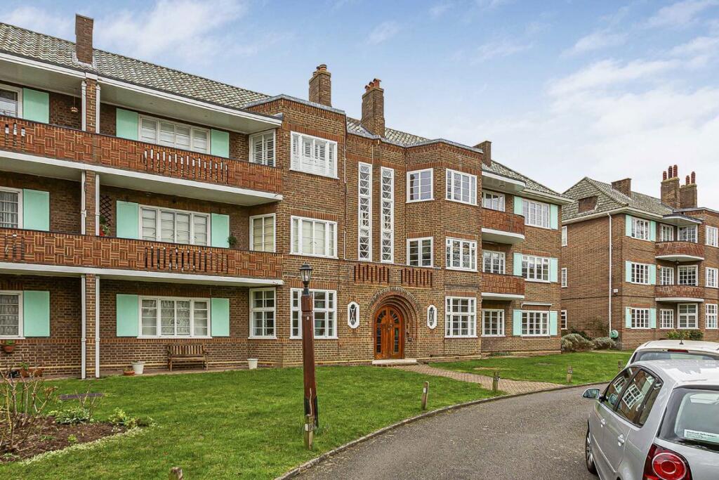 Roehampton Close, Putney