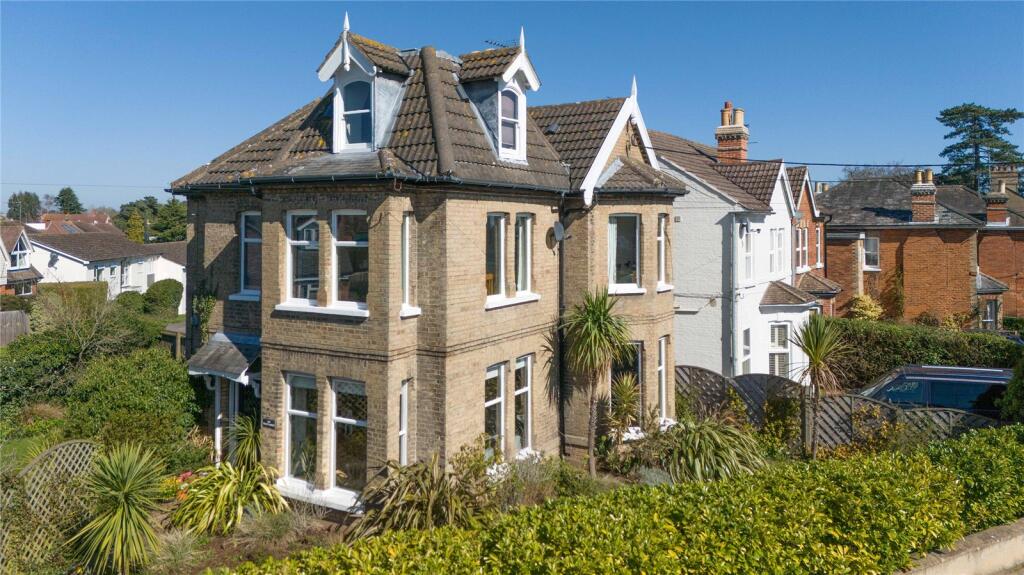 Warren Hill Road, Woodbridge, Suffolk, IP12