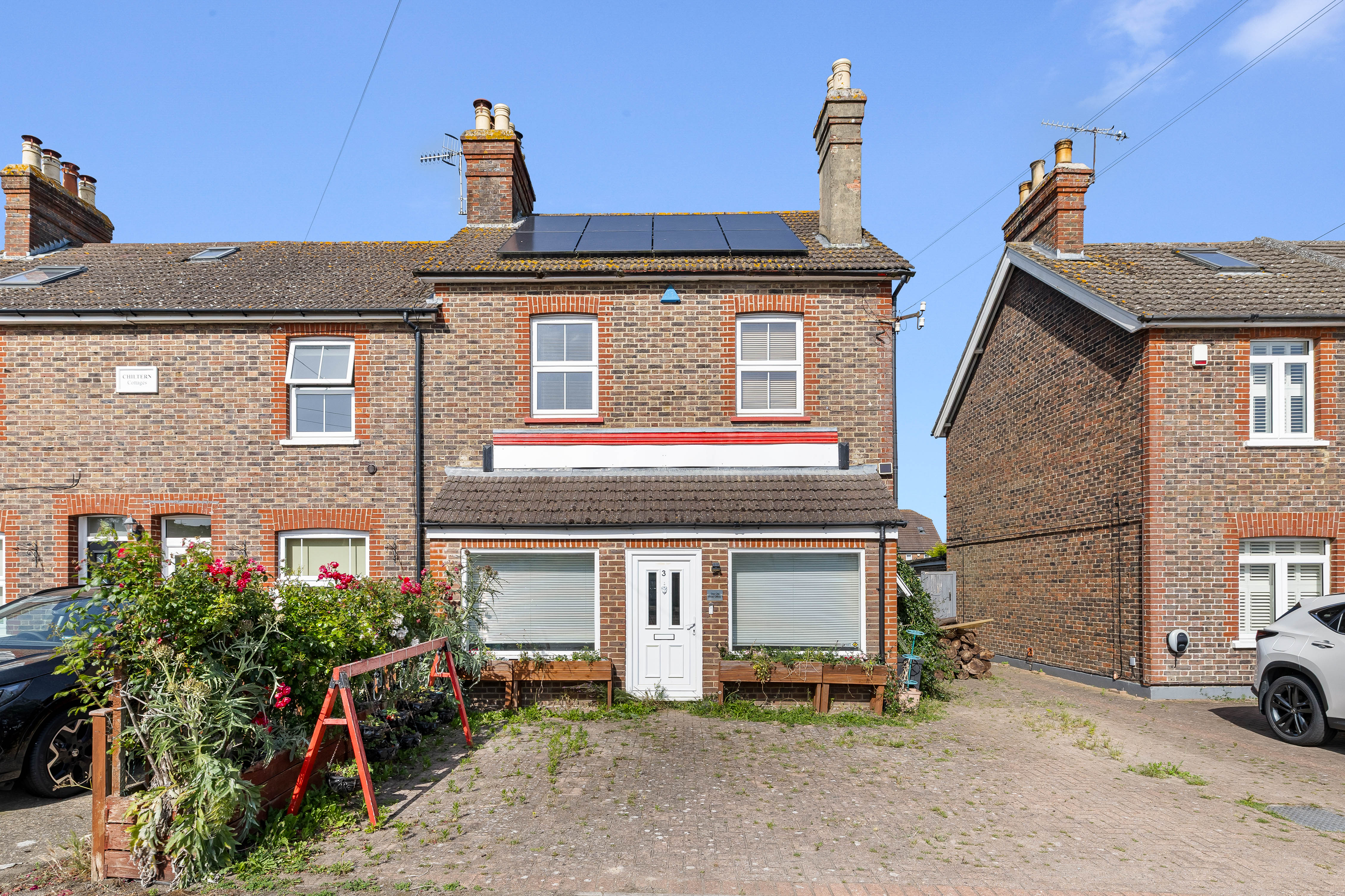 Reigate Road, Horley, Surrey, RH6 0AS
