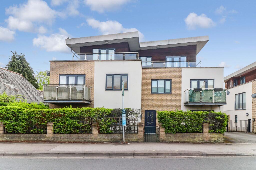 St. Albans Hill, Hemel Hempstead, HP3
