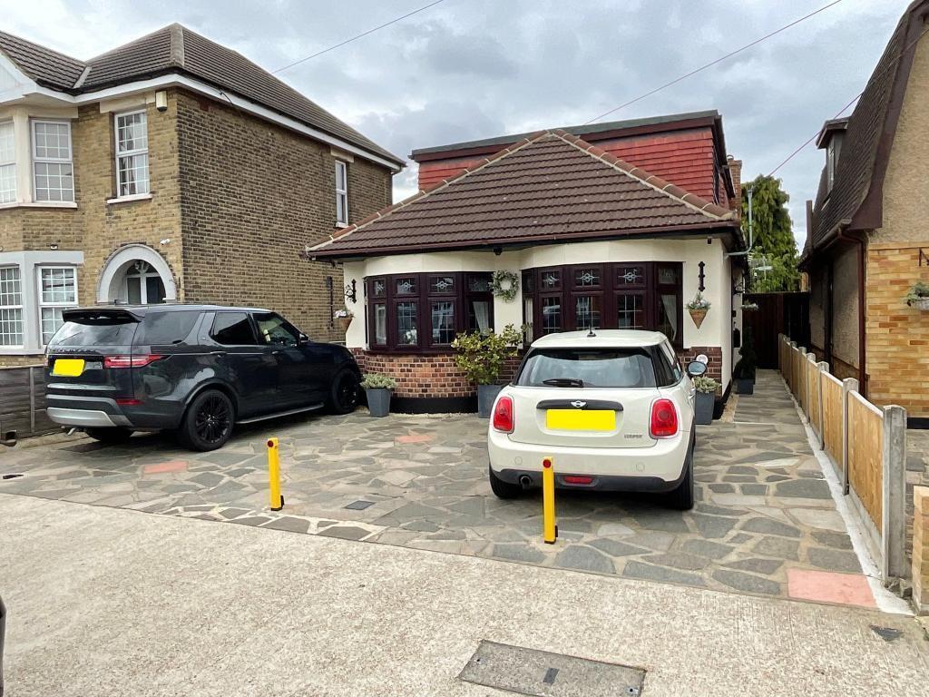 Edmund Road, Rainham, Essex, RM13 8LX