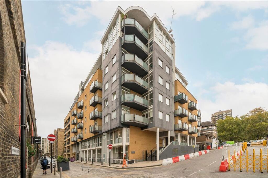 Artichoke Hill, London
