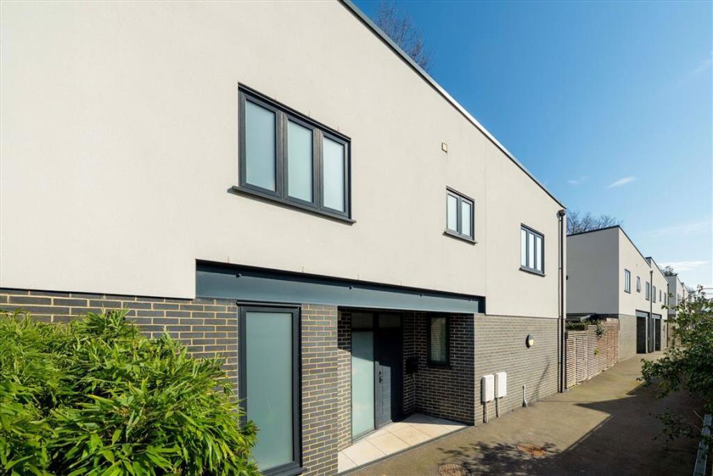 Court Mews, Hither Green