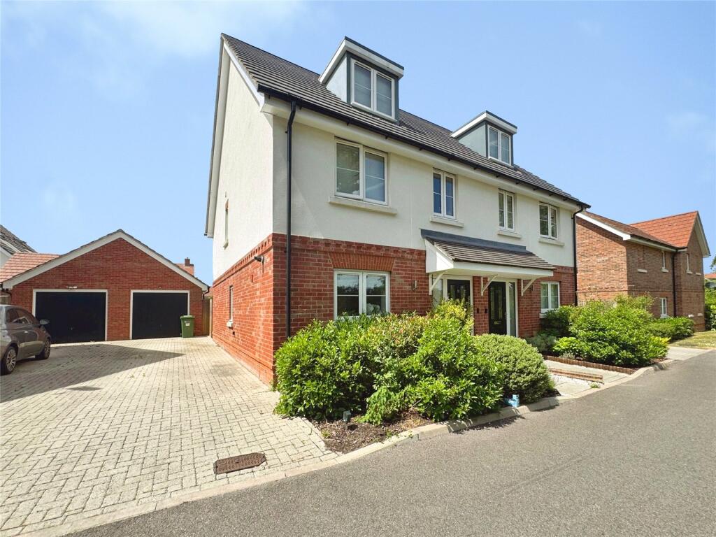 Alden Copse, Tongham, Farnham, Surrey, GU10