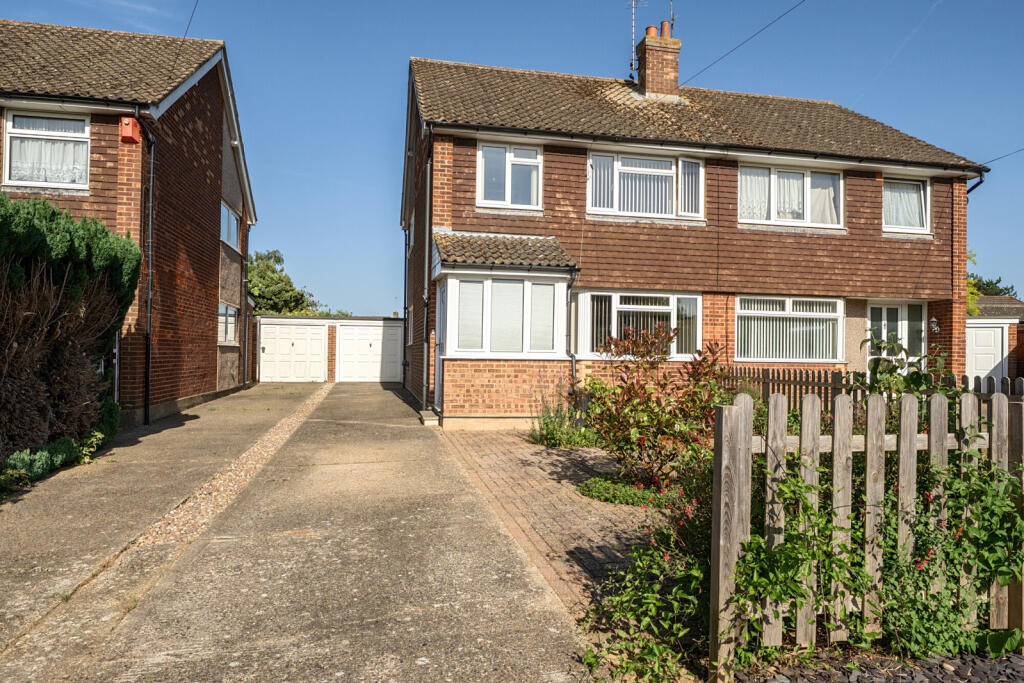 Multon Road, West Kingsdown, Sevenoaks