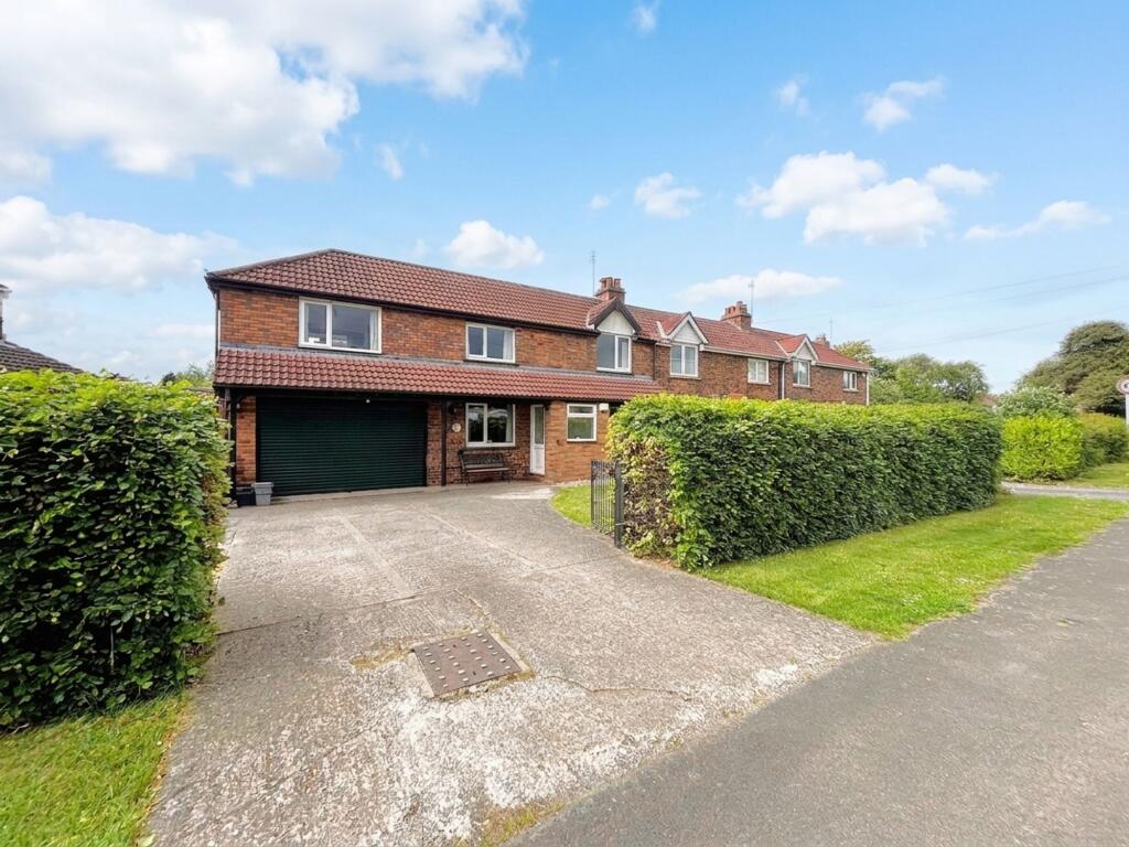 The Crescent, Old Down, BS32