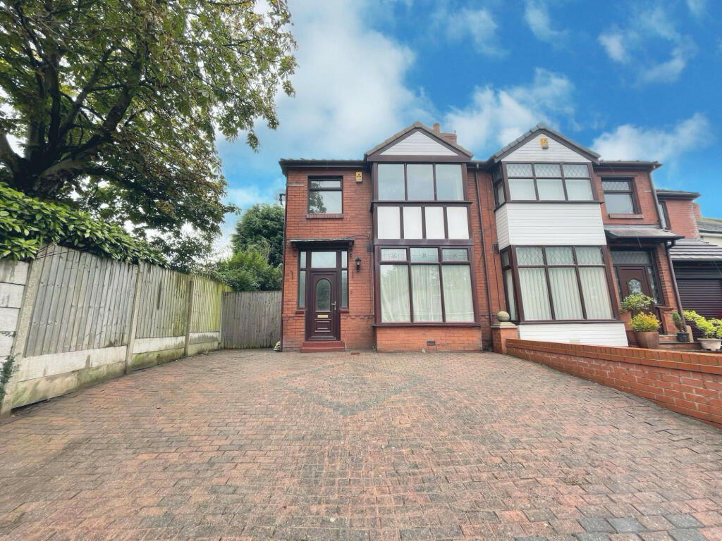 Woodland Avenue,  Thornton, FY5
