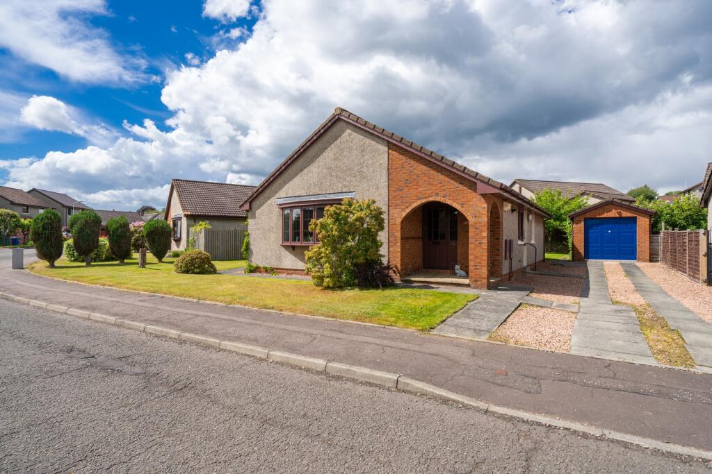 Edenbank Road, Cupar, KY15